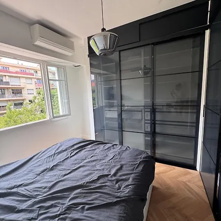 Beautiful 2-room, Ac, Center, Terrace *