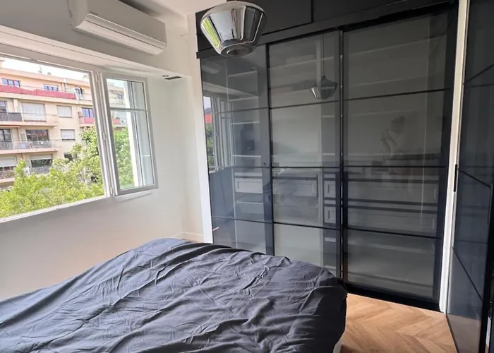 Beautiful 2-room, Ac, Center, Terrace *